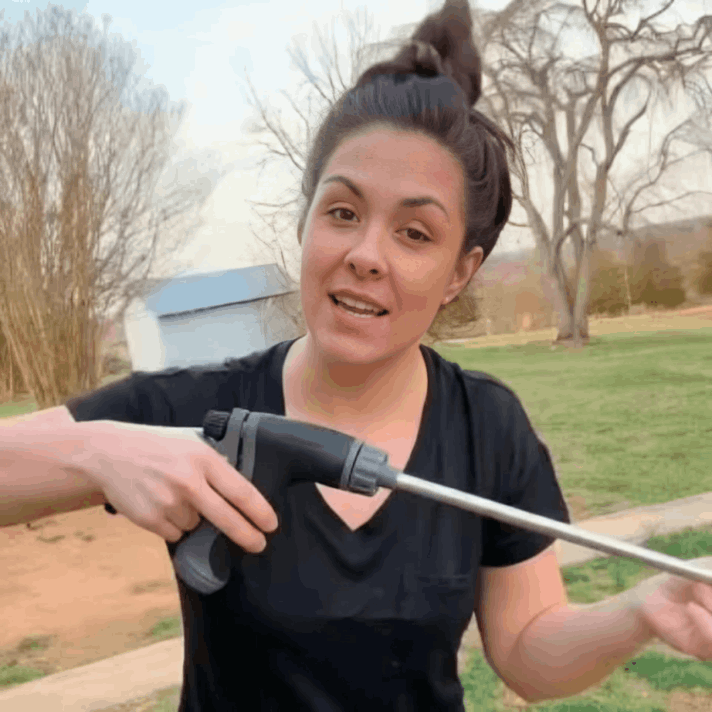 Aquoxis customer review Dina